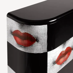 Curved Cabinets<Fornasetti Curved Cabinet Kiss White/Black/Red