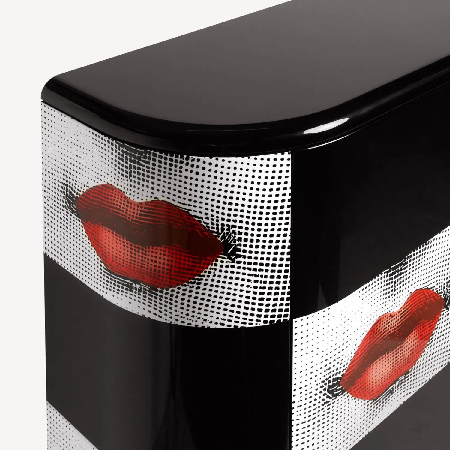 Curved Cabinets<Fornasetti Curved Cabinet Kiss White/Black/Red